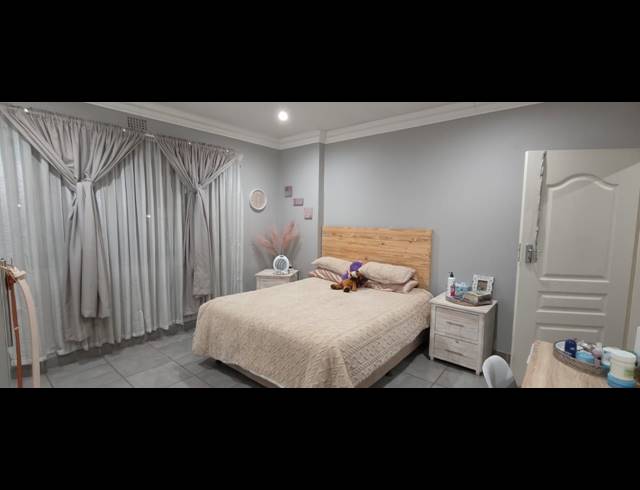 3 BEDROOM TOWNHOUSE FOR SALE IN ARCON PARK